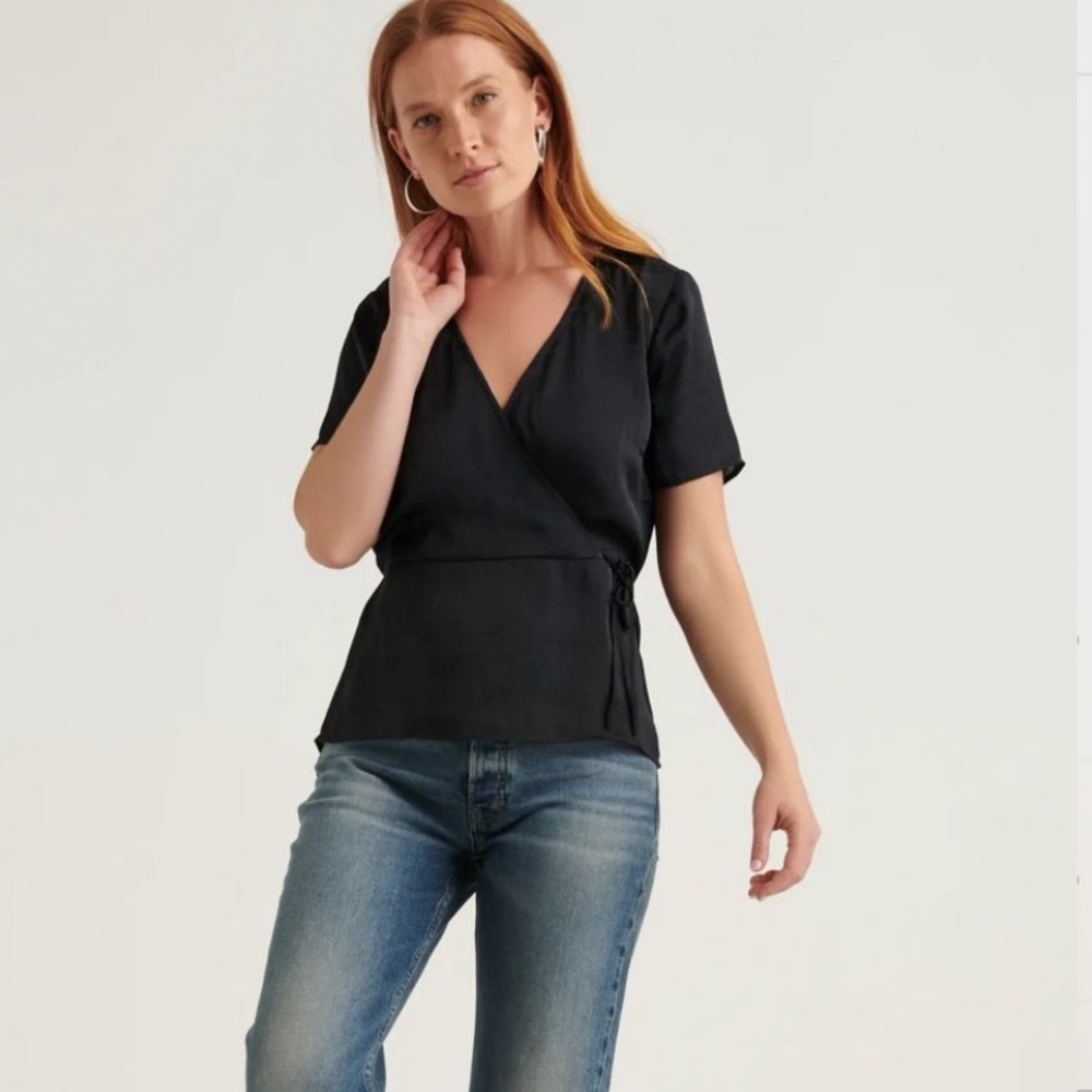 Black Wrap V-Neck Short Sleeve Top - Women